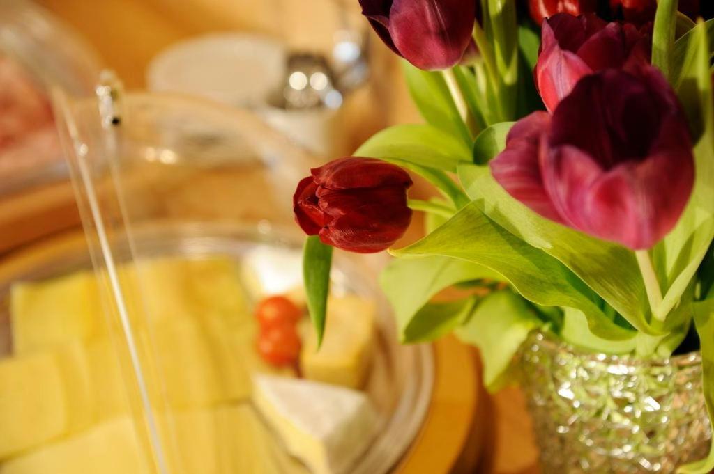 Zürs Haus Kueng Bed & Breakfast エクステリア 写真