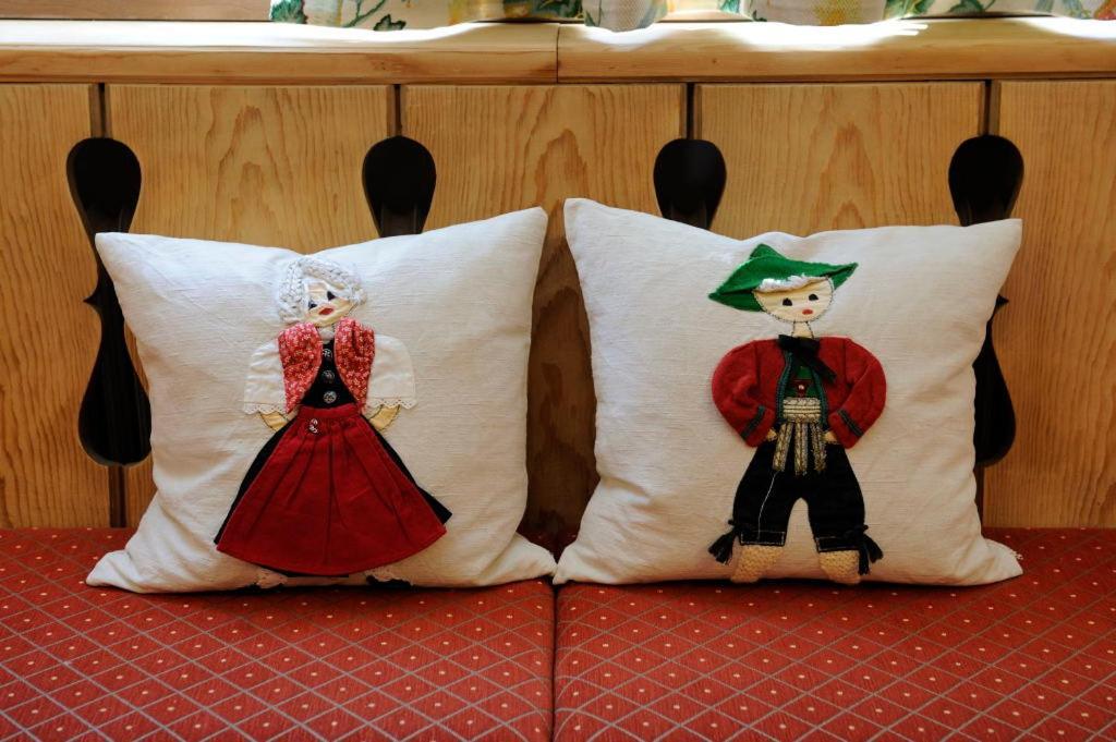 Zürs Haus Kueng Bed & Breakfast エクステリア 写真